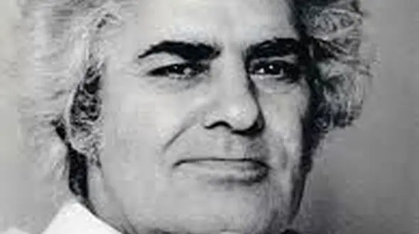 آیا فیلمنامه مشهورترین فیلمفارسی  تاریخ سینمای ایران را احمد شاملو نوشته است؟ / از شعرهای ماندگار تا فیلم گنج قارون فردین