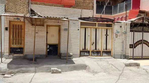 زنده زنده سوزاندن پدر توسط پسر و عروس آبادانی ! / نامادری جان سالم بدر برد !