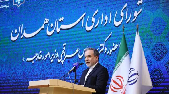 وزیر امور خارجه: "ایران قوی" و حفظ انسجام، راه دور کردن تهدیدها از ایران است