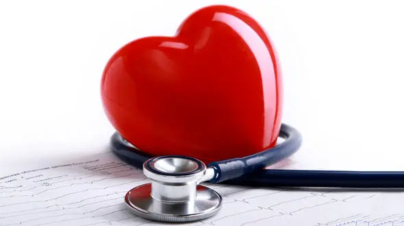 چرا بعد از دراز کشیدن تپش قلب می گیریم؟