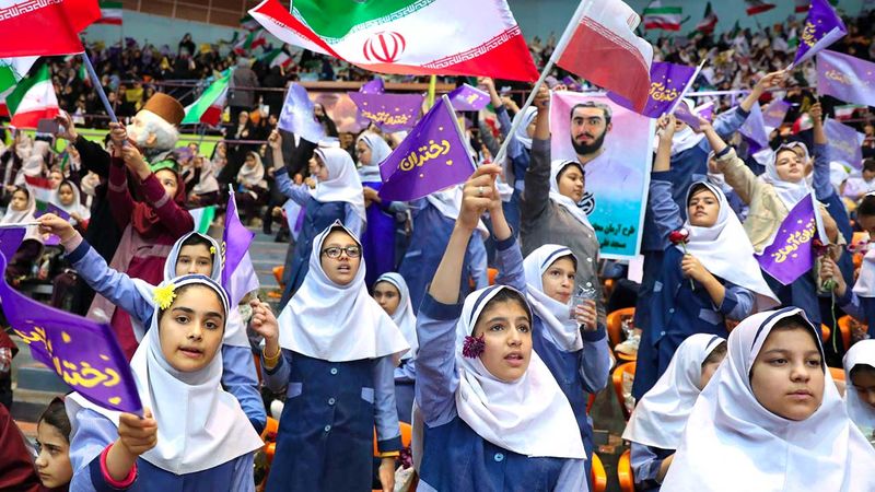آیت الله سید ابراهیم رئیسی صبح امروز چهارشنبه در آیین گرامیداشت روز دختر و « جشن دختران آرمانی » که در مجموعه 12 هزار نفری آزادی برگزار شد