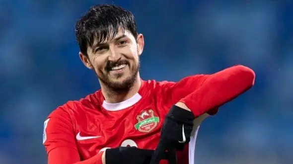 رونمایی از همزاد و بدل ایتالیایی سردار آزمون با شباهت 100 درصدی/ ایشون هم بازیگر معروف و خوش چهره‌ای هستن!+عکس