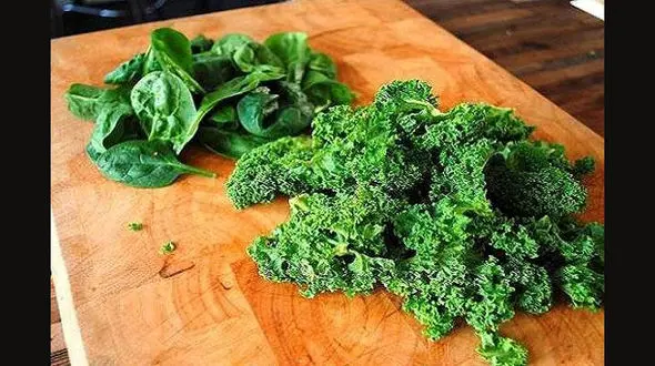 فواید سبزیجات برگ سبز روی مغز 