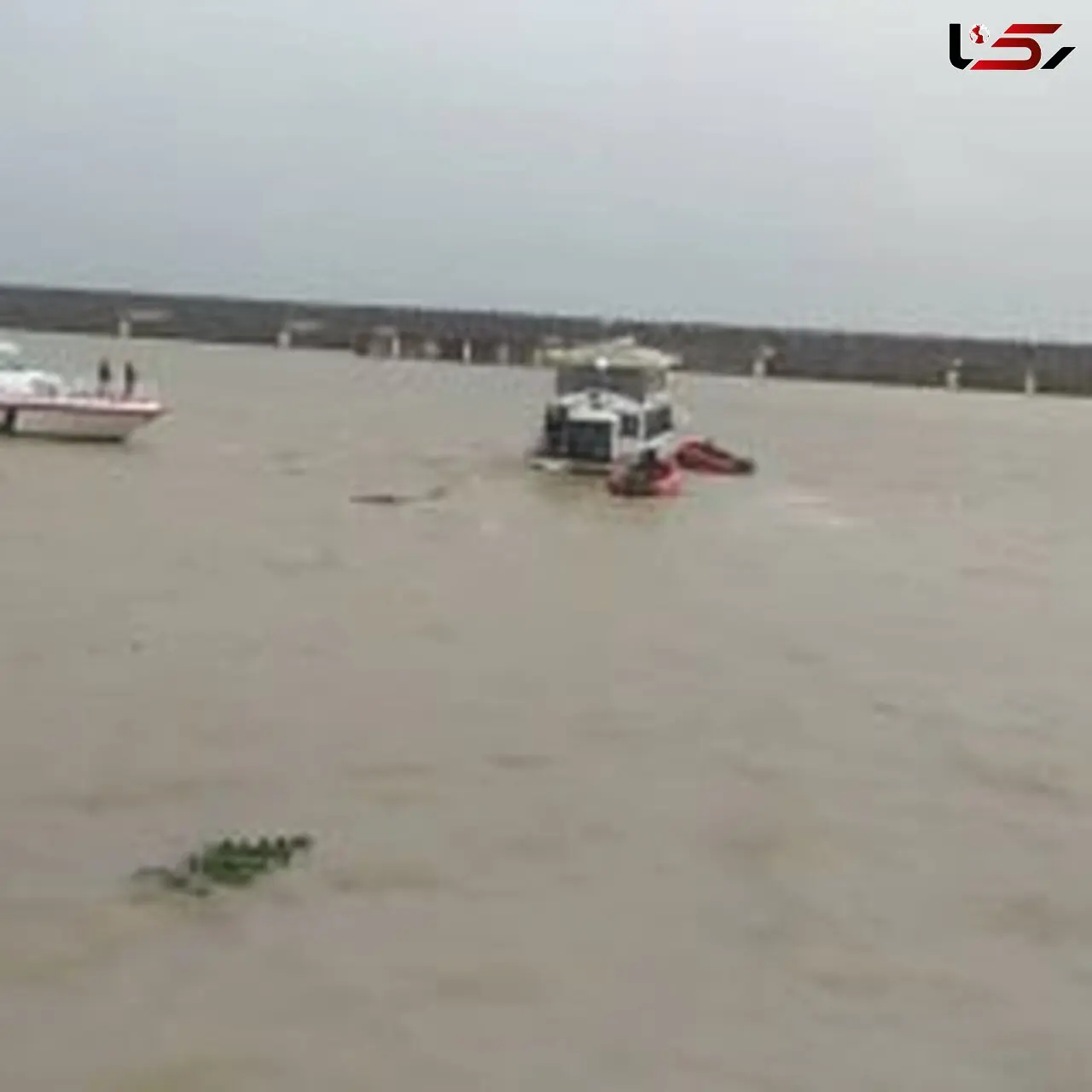  نجات ۲۰ نفر مسافر شناور تفریحی/به همراه جزییات حادثه