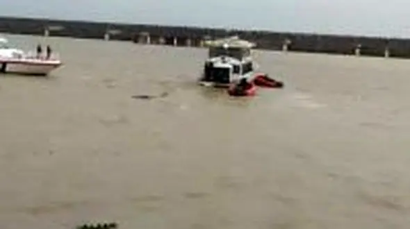  نجات ۲۰ نفر مسافر شناور تفریحی/به همراه جزییات حادثه