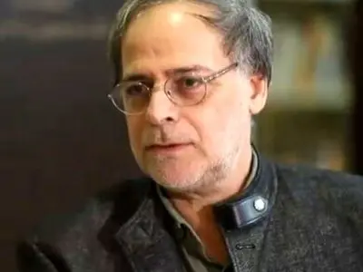 فیلم/  چشم هایتان که بی دریغ می گریست، مثل آفتاب مهربان هنوز هست/ شعرخوانی بینظیره استاد عبدالجبار کاکایی که روح آدم رو نوازش میکنه