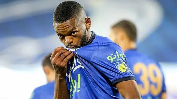 گل دوم استقلال به نساجی توسط یامگا + فیلم