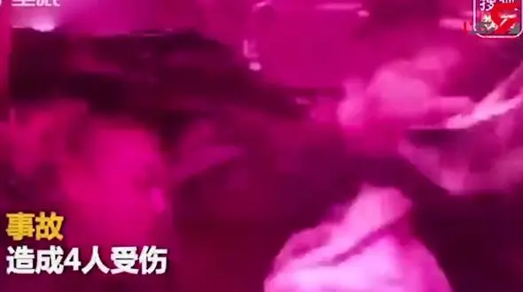 لحظه تصادف راننده‌ خواب آلود با تریلی+ فیلم