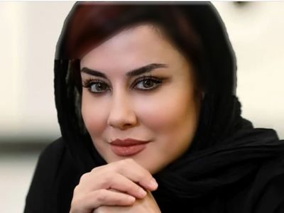 فیلم / نگاهی به چیدمان اعیانی و زیبای خانه آشا محرابی، بازیگر سریال «ناریا»/ از مبلمان مدرن و گل‎‌های غول پیکر تا زیبایی بی‌نظیر خونه دوبلکس و اتاق خواب !