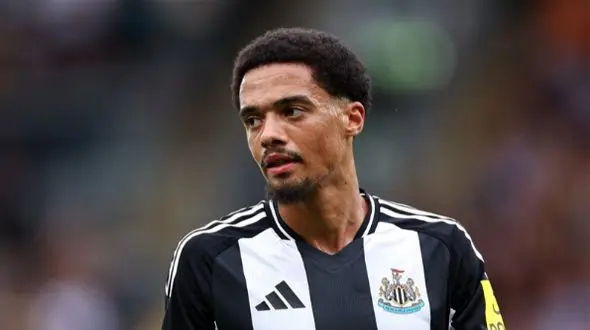 جمال لویس در تهران: تست پزشکی و عقد قرارداد تا پایان هفته