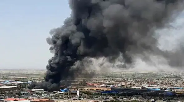 آتش سوزی بزرگ در حاشیه پالایشگاه تبریز + فیلم