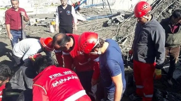  ساختمان ۵ طبقه در یاسوج فرو ریخت 