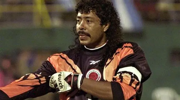 فوتبالیست‌های بزرگ معتاد به مواد مخدر + تصاویر