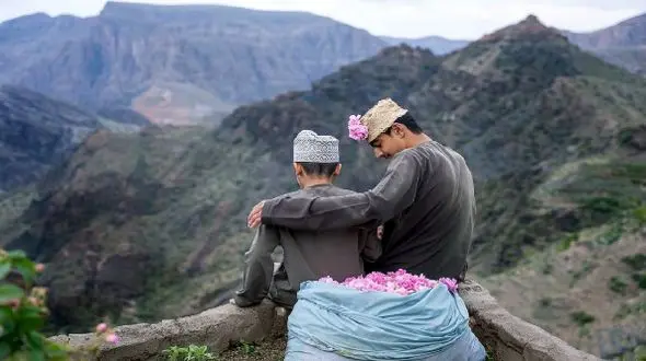 جبل‌ الاخضر عمان، مقصدی بی‌ نظیر برای فصل گلاب‌ گیری + عکس