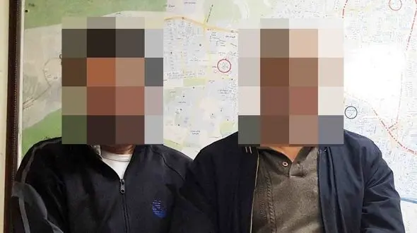 ضرب سکه های تقلبی با وکیوم صرافی های معتبر در کریمخان تهران +عکس متهم وتصاویرکارگاه