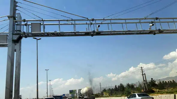 چراغ‌های عوارضی اتوبان هشتگرد هم خاموش شدند