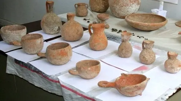 کشف عتیقه 3 هزار ساله در بهشهر + عکس 