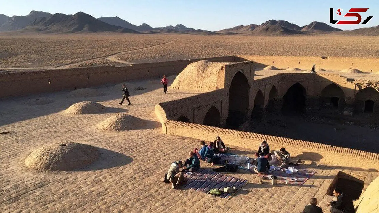 270 مسافر نوروزی در کویر مرنجاب گم شدند / آنان مسافر 8 اتوبوس بودند