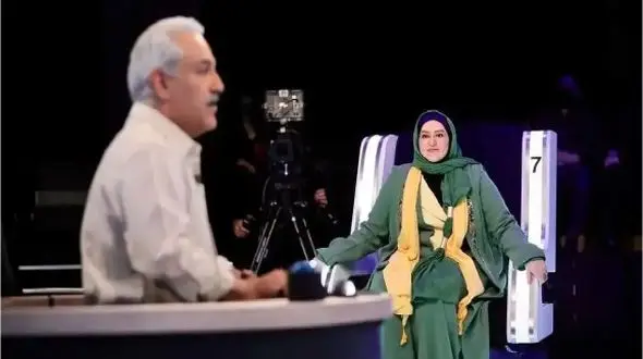 فیلم / سکانس خندان/ خواستگاری مهران مدیری از نعیمه نظام‌دوست ۲۹ سال پیش! / وقتی نعیمه خیلی جوان بود و مهران مدیری عاشقش ...