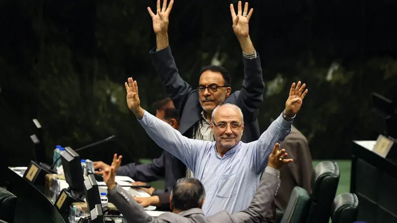 مجلس آژانس و گروسی را تعلیق کرد