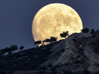 اولین ابرماه سال در شامگاه سه‌ شنبه 15مهر در آسمان ایران