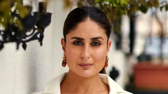 چهره زیبا و جذاب کارینا کاپور در سن 45 سالگی