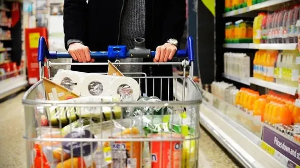 خرید روغن شرطی شد /  قیمت جدید کالاهای اساسی در بازار