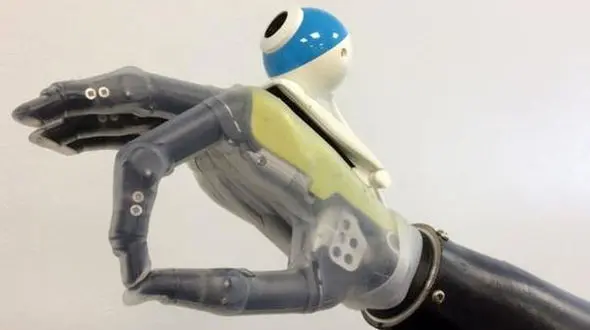 ساخت دست مصنوعی دوربین دار 