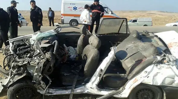 تصادف شاخ به شاخ پراید و سمند در پارس‌آباد 