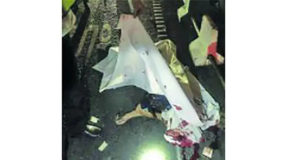 موتورسواران، راننده پژو را زیر پل ستارخان تهران کشتند + عکس