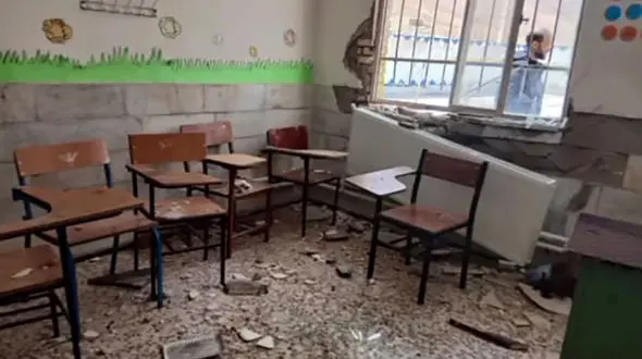 حادثه‌ای باورنکردنی در کردعلیا / باد سقف خانه را به کلاس درس فرستاد