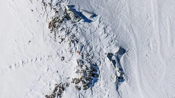 تحویل 7 بسته دیگر از بقایای مسافران هواپیمای یاسوج به پزشکی قانونی 