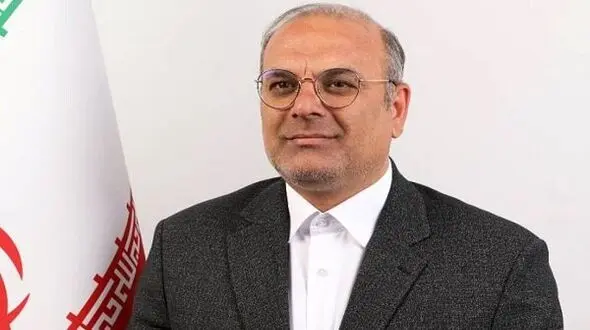 نماینده مجلس: در یکی از بحرانی‌ترین مقاطع کشور قرار داریم؛ نباید مجلس را نابود کنیم / انتقاد نباید به تخریب و نابودی کل ساختار اجرایی کشور تبدیل شود