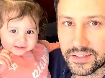 خلاقیت دیده نشده و عادی همسر شاهرخ استخری برای ناهار دادن به دختراش تو خونه اروپایی و شیکش+عکس