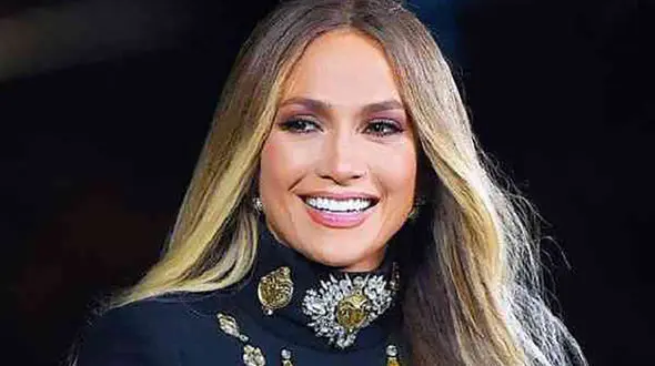 لباس حسرت برانگیز جنیفر لوپز  /  عروس دریایی شد ! + عکس ها