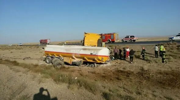 تانکر حامل بنزین هواپیما در جاده سبزوار دچار سانحه شد + عکس 
