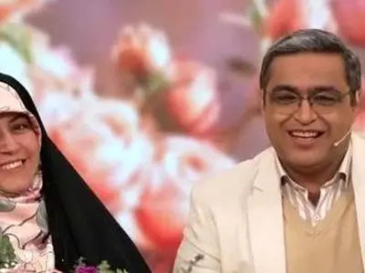 فیلم غش خنده استندآپ کمدی دکتر سعید عزیزی و شوخی با نماز خووندن آقایون و احکام بافی بانوان/ توی همین 10 ثانیه سالن ترکید