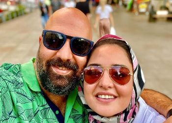 عکس جالب و باحال علی اوجی، همسر نرگس محمدی با دختر موطلایی سام درخشانی/ چه ناز و بانمکه