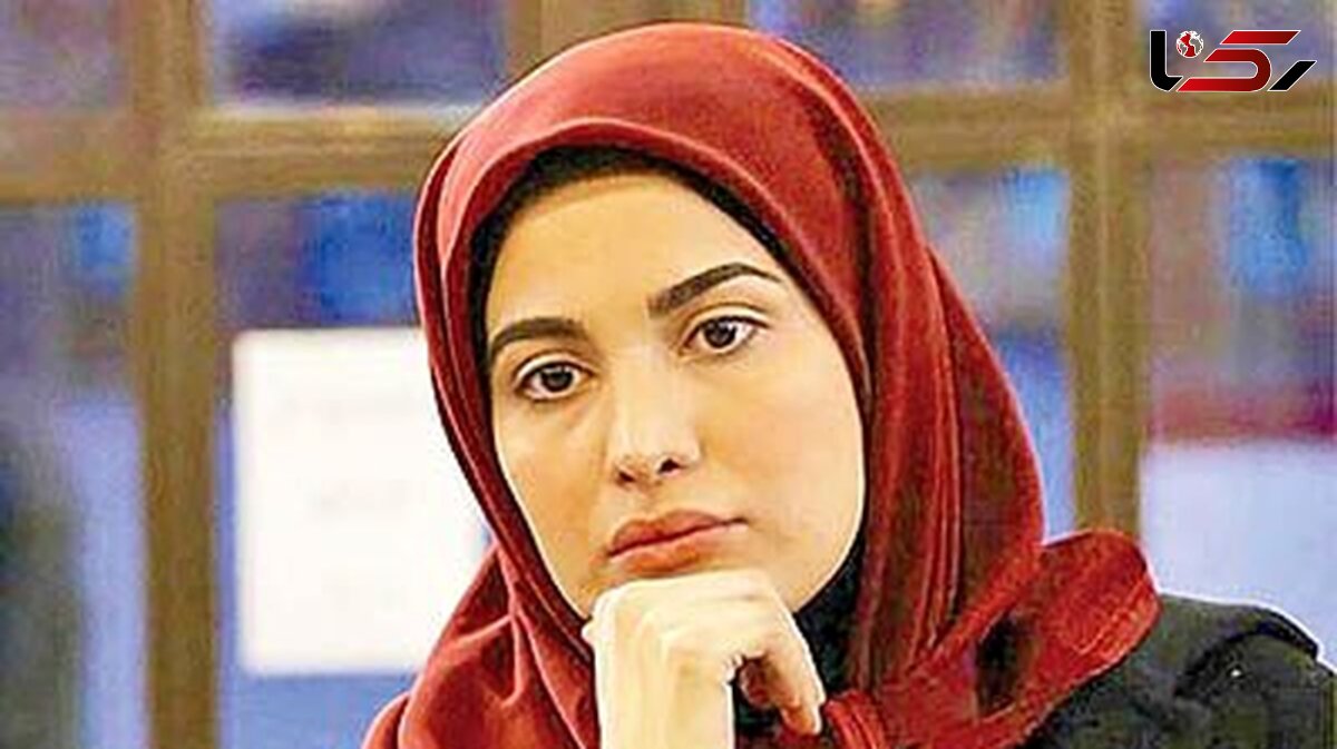 استایل جذاب «ریحانه رضی» بازیگر سریال تاسیان در خیابان های تهران / خارج از قاب چه تیپی زده!