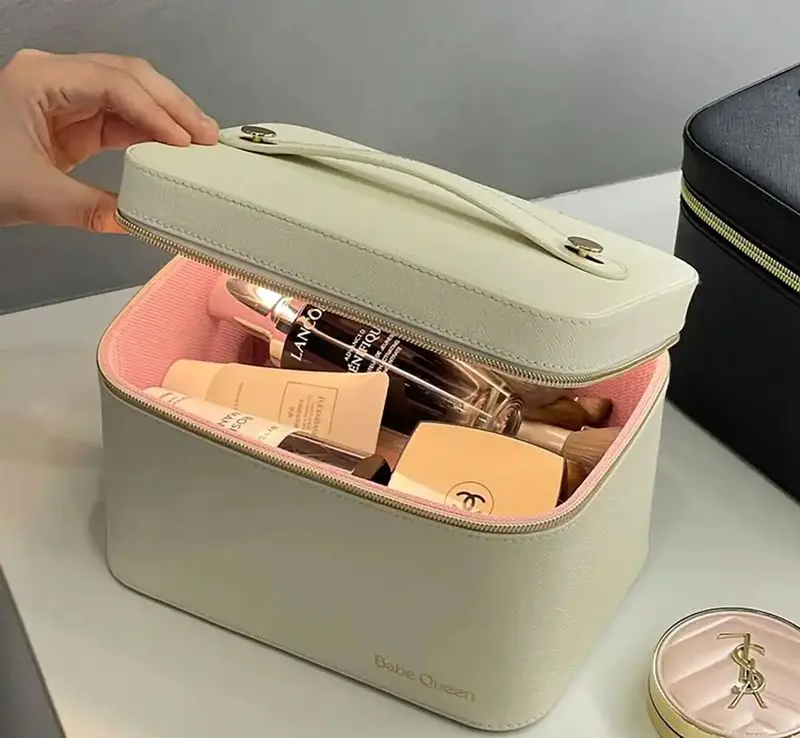 کیف لوازم آرایش مسافرتی