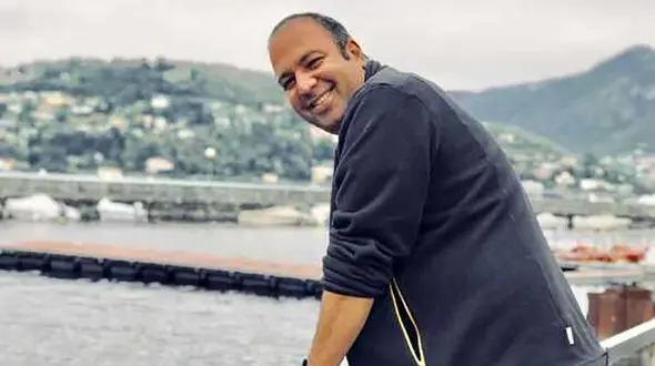 تصویر غم انگیز علی اوجی با برادر مرحومش