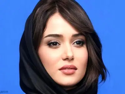 دختر پژمان بازغی با انتشار عکس تازه وارد فصل جدید زندگی شد/تیپ شاد و تابستانی نفس بازغی در اولین قاب از 18 سالگی