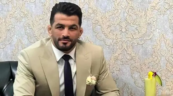  حسن یزدانی رسما قاطی مرغ ها شد ! + اولین عکس های  عقد پادشاه و ملکه اش !