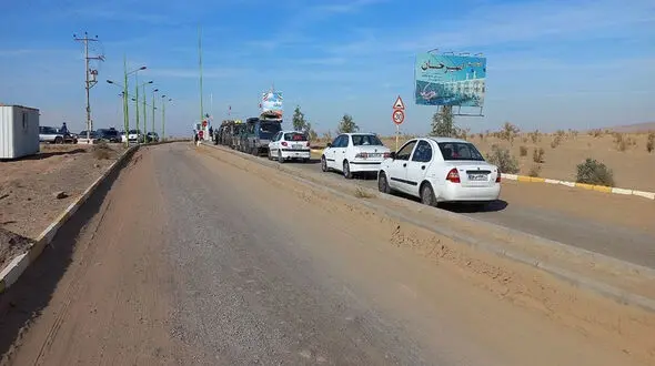 ورود گردشگران به کویر مرنجاب و سیازگه ممنوع شد