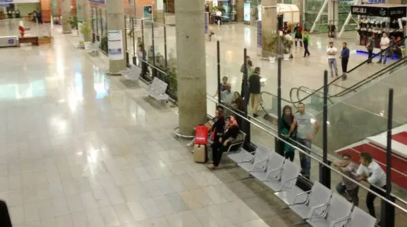 مسافران در فرودگاه امام خمینی تست کرونا می دهند