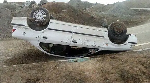 واژگونی سمند منجر به مرگ یک نفر شد