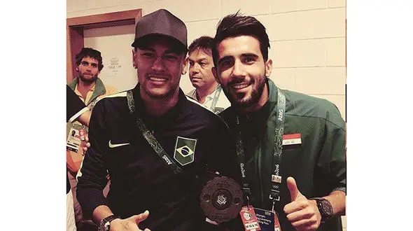 بازیکن پرسپولیس در کنار نیمار +عکس 