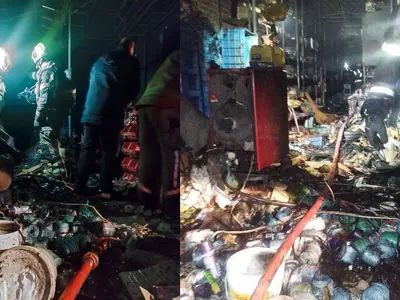 انفجار قوطی‌های رنگ و تینر در آتش‌سوزی مغازه‌ای در بازار آهن شادآباد