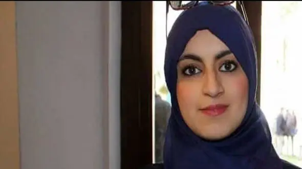 این خانم وکیل به خاطر حجابش از دادگاه اخراج شد ! +عکس