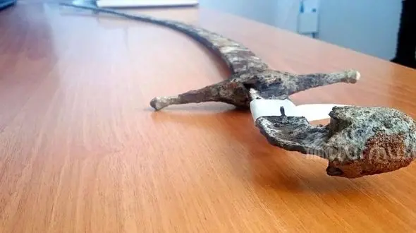 کشف یک شمشیر ایرانی کمیاب ! / این گنج نغیس کجاست ؟! + عکس های منحصربفرد 